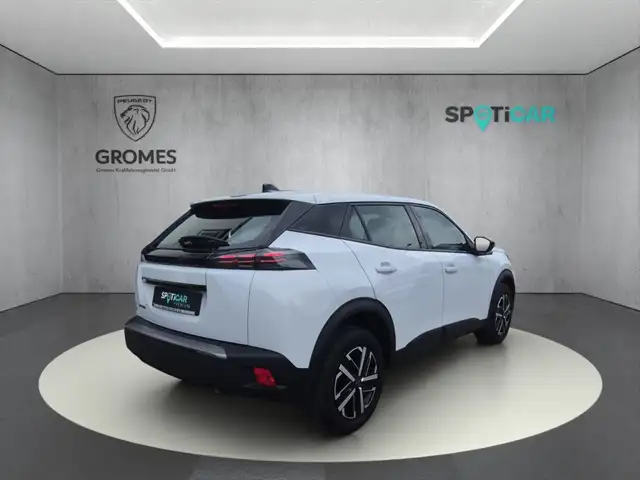 Peugeot 2008 view 3
