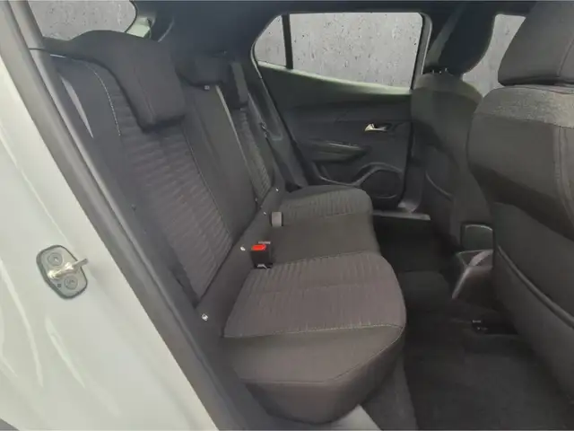 Peugeot 2008 view 14