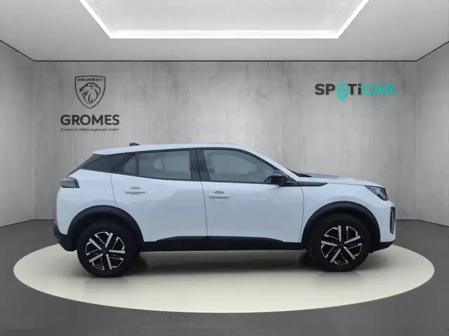 Peugeot 2008 view 2