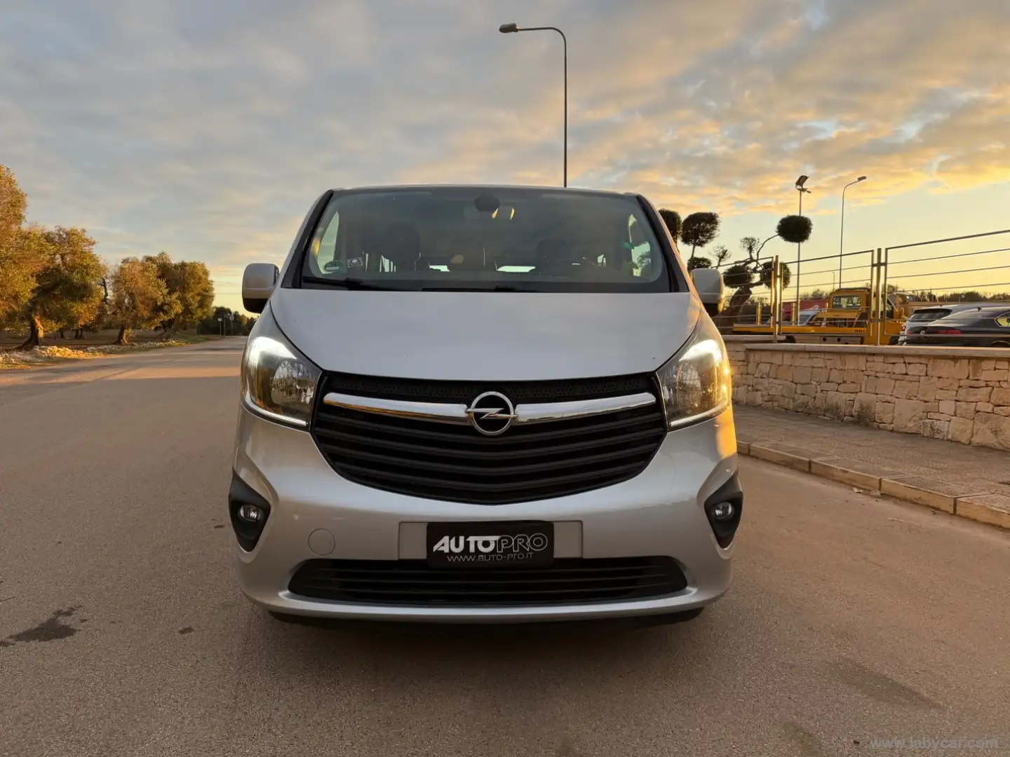 Opel Vivaro 29 1.6 BiT. EcoF. PL-TN Combi Grigio - 1
