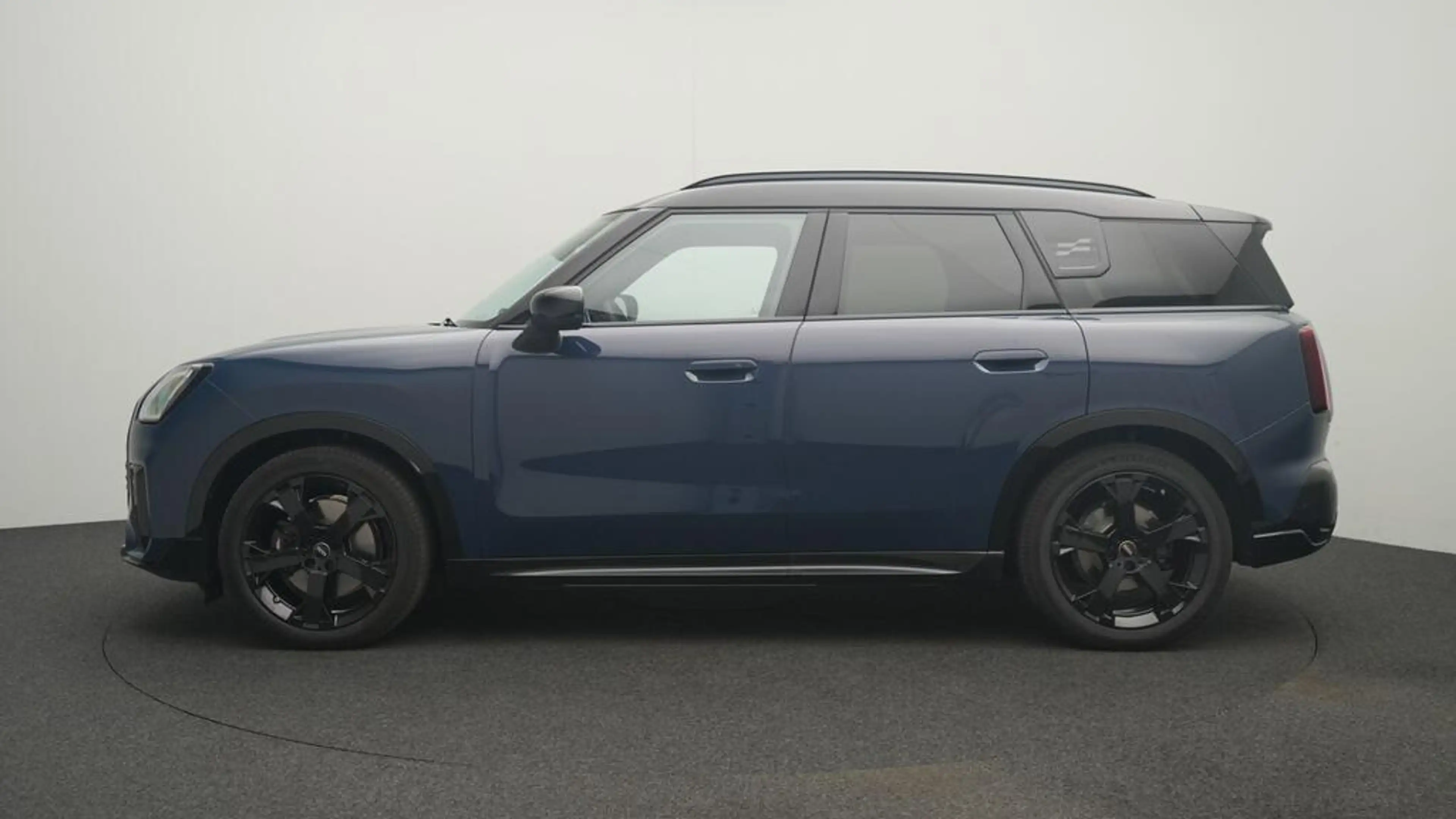MINI Countryman E John Cooper Works Trim — photo 2