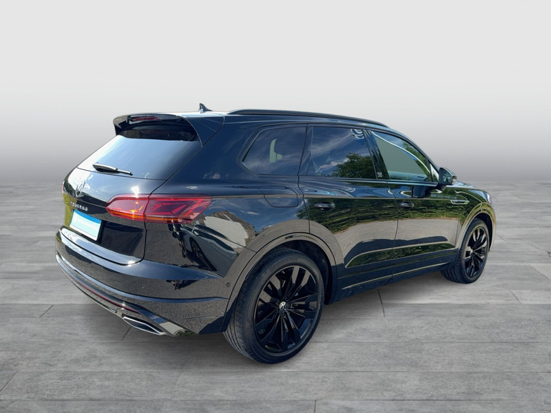 Volkswagen Touareg "Edition 20" 3.0TDI 4M R-LINE AHK LUFTF — photo 6