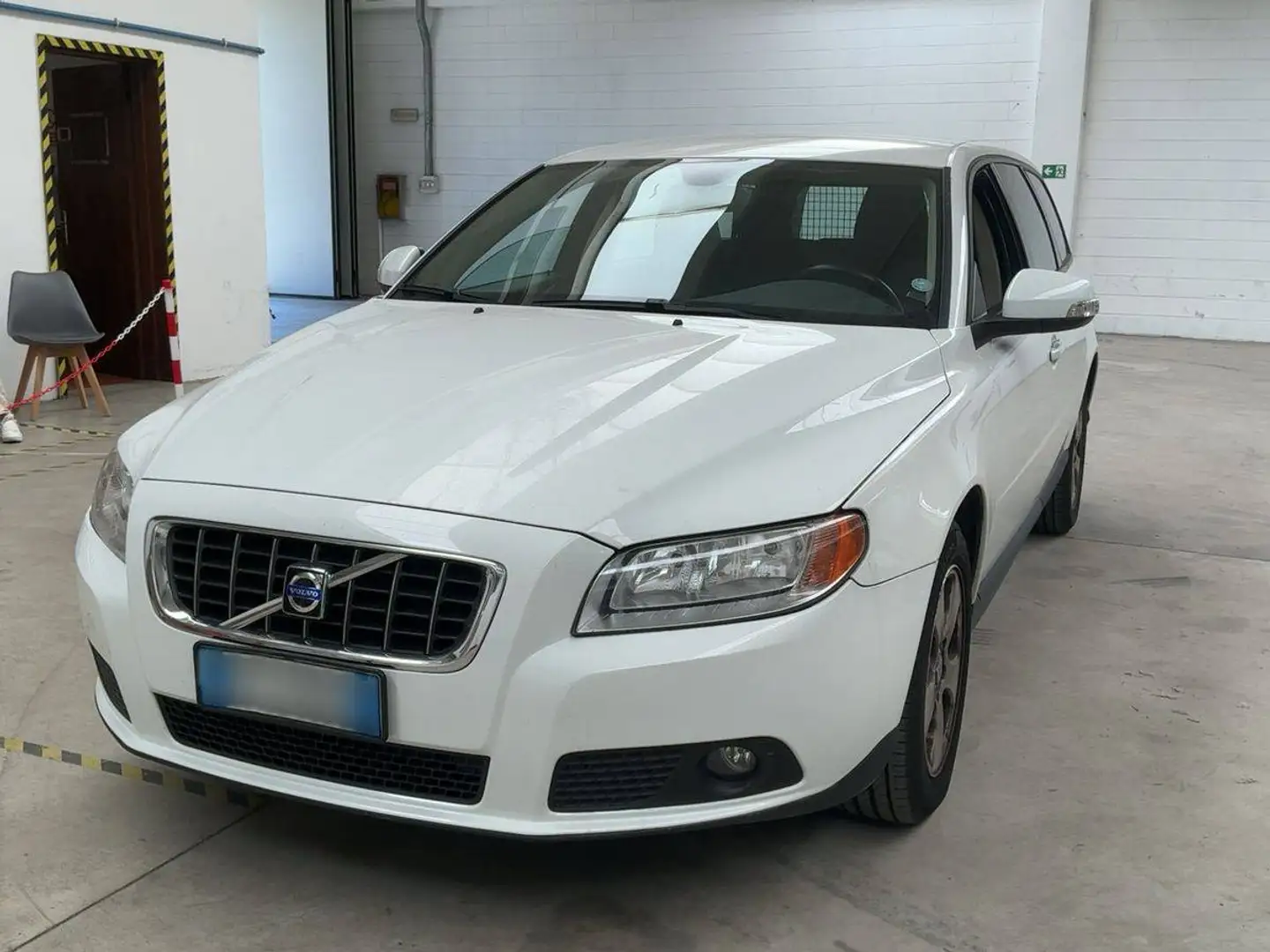 Volvo V70 V70 2.0d Momentum - 1