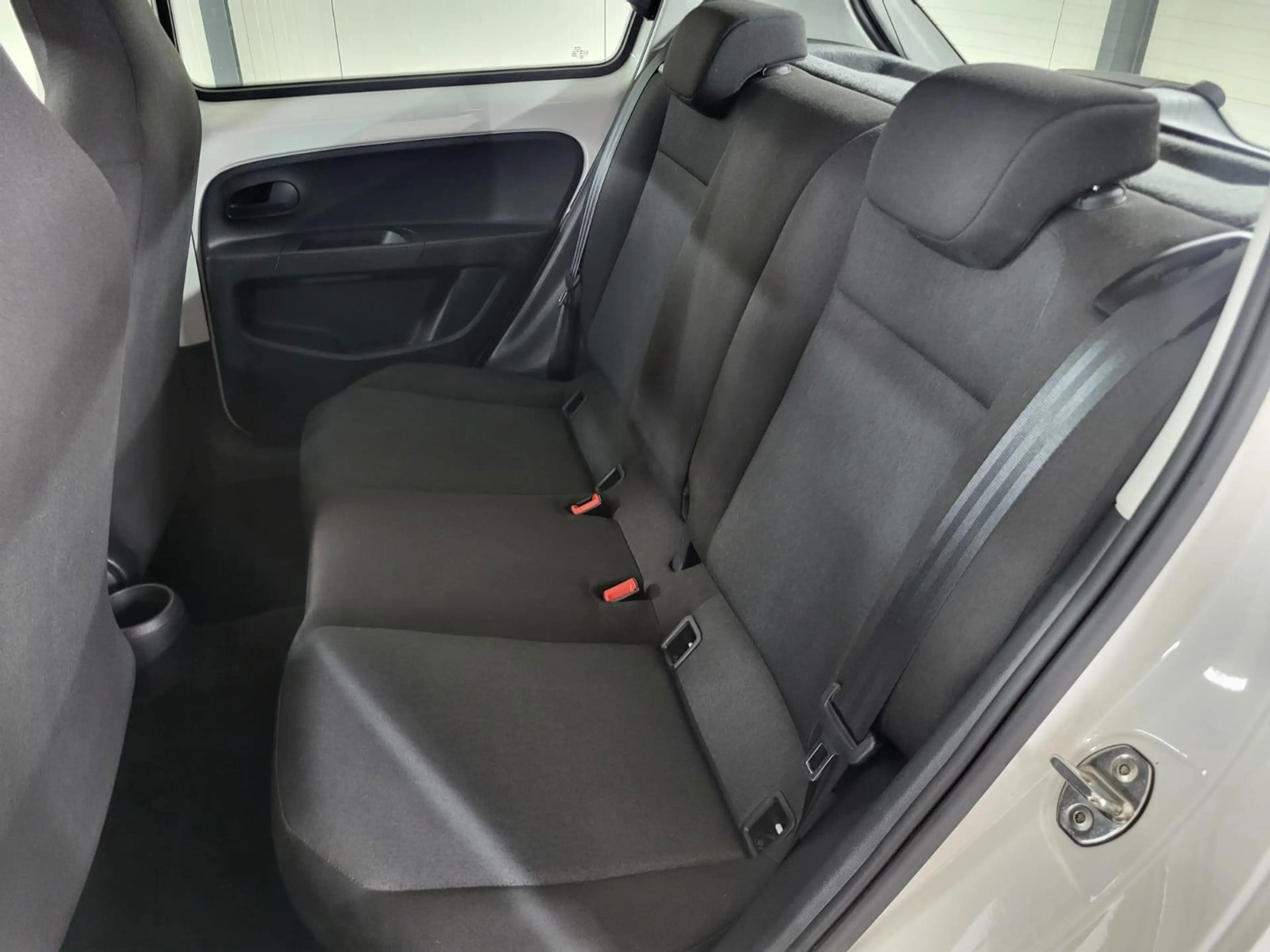 Skoda Citigo e-iV EV Ambition — photo 9