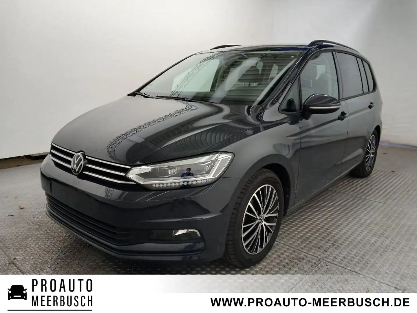 Volkswagen Touran Comfortline ADAPTLED/AHK/DYNAUDIO/STNDHZNG Grau - 1