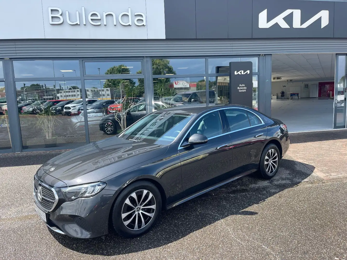 Mercedes-Benz E 200 Lim. Avantgarde Advanced Grigio - 1