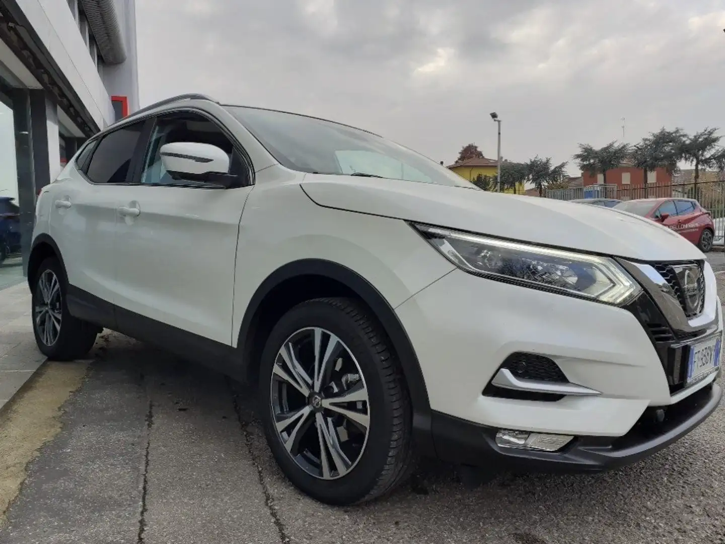 Nissan Qashqai 1.5 dCi N-Connecta TETTO PAN. 1°PROP-KM CERTIFIC Weiß - 2