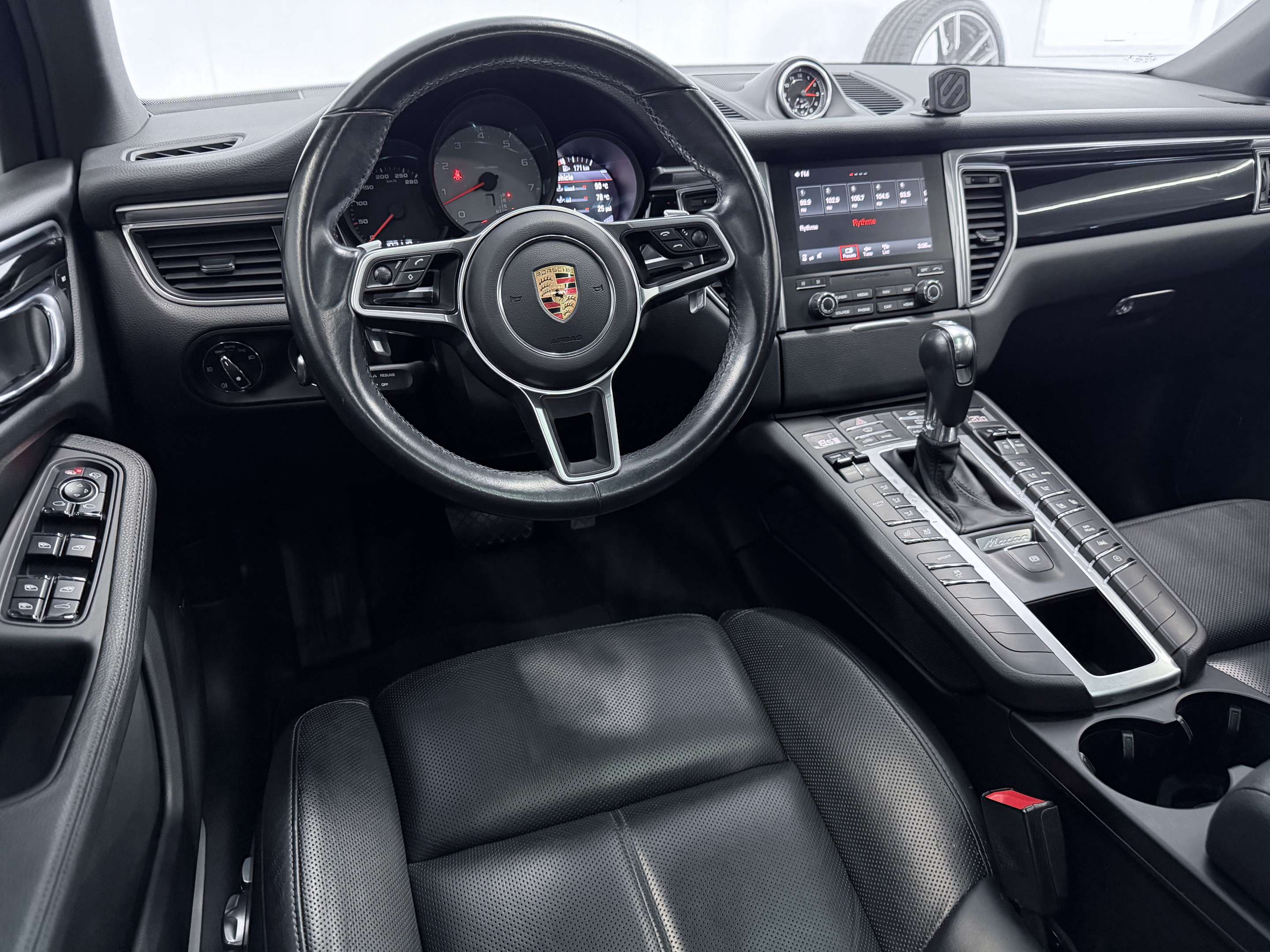 2017 Porsche Macan ** Vendu | Sold ** thumb 14