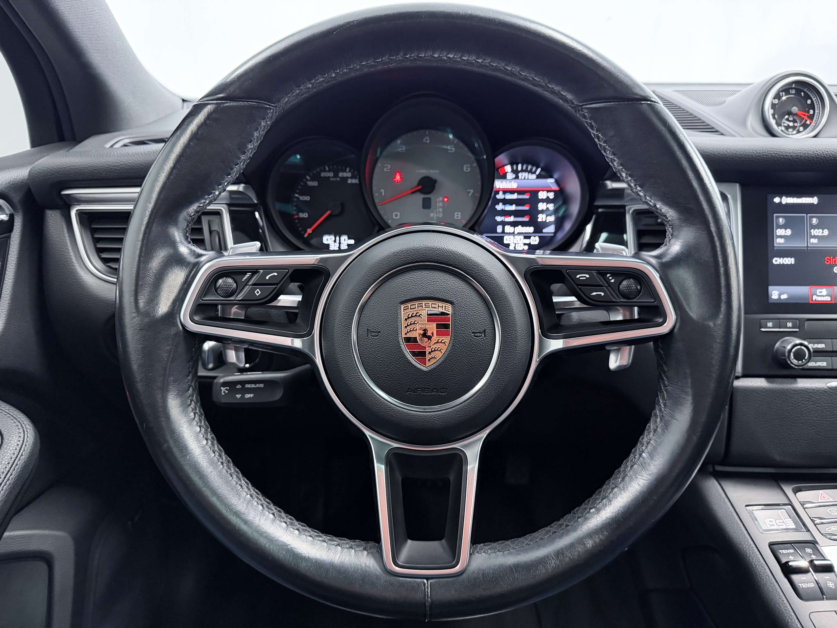 2017 Porsche Macan ** Vendu | Sold ** thumb 27