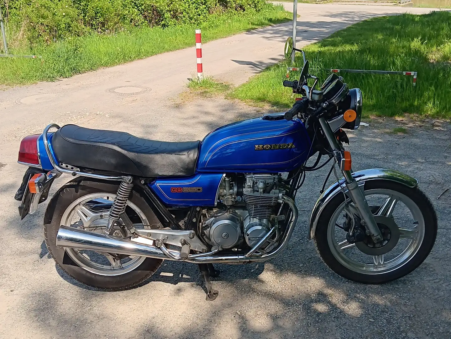 Honda CB 650 Bleu - 2