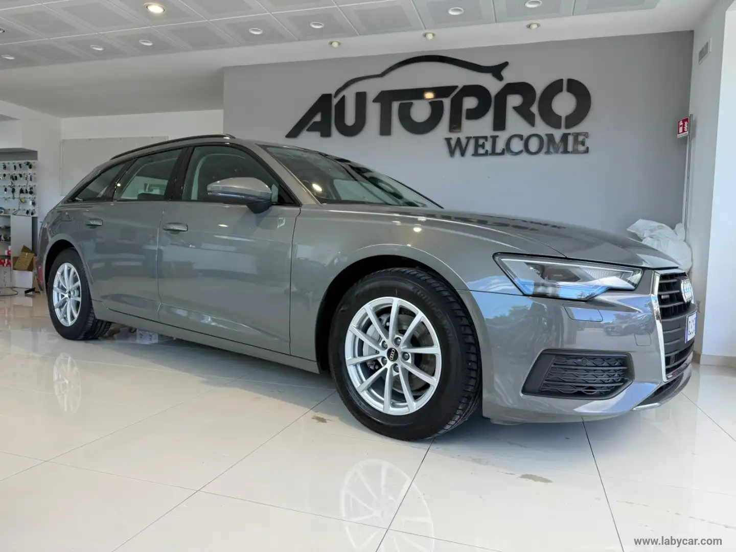 Audi A6 Avant 40 2.0 TDI qu. ultra S tr. Bus. Grigio - 2
