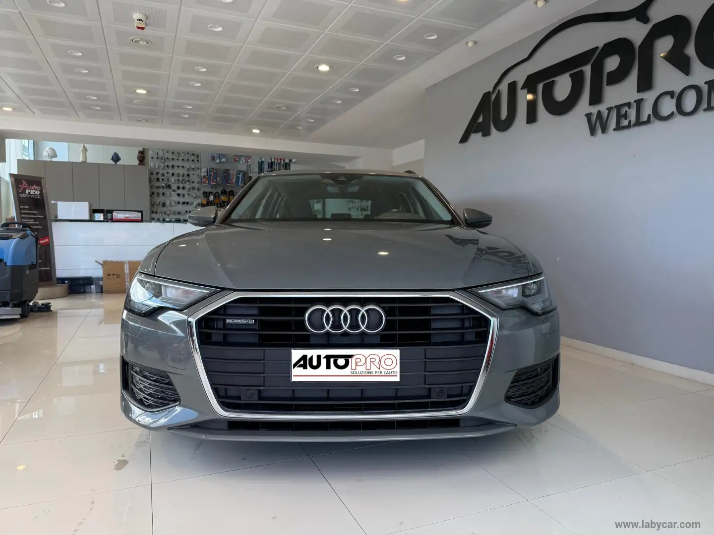 Audi A6 Avant 40 2.0 TDI qu. ultra S tr. Bus. Grigio - 1