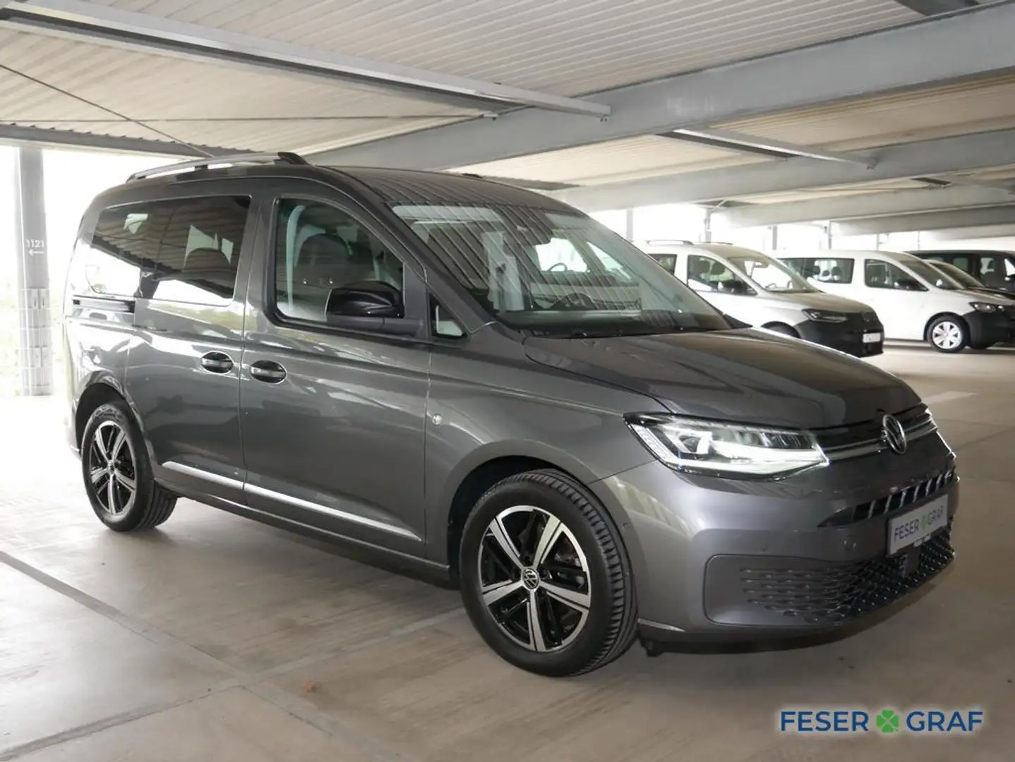 Volkswagen Caddy Style 1.5 TSI DSG Navi LED ParkAssist Grau - 2