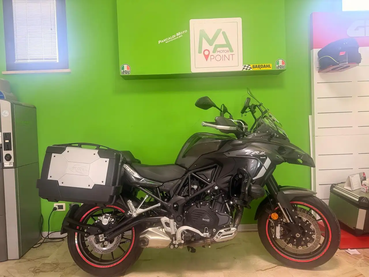 Benelli TRK 502