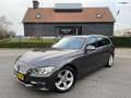 BMW 320 3-serie Touring 320i i/184pk High-Executive Automa Brun - thumbnail 1