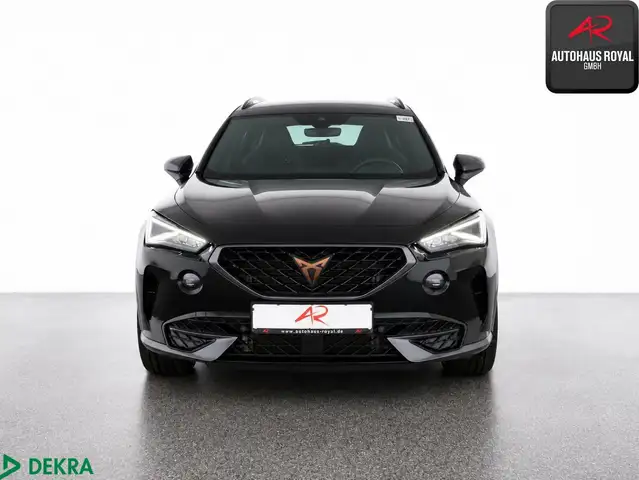 Cupra Formentor view 8