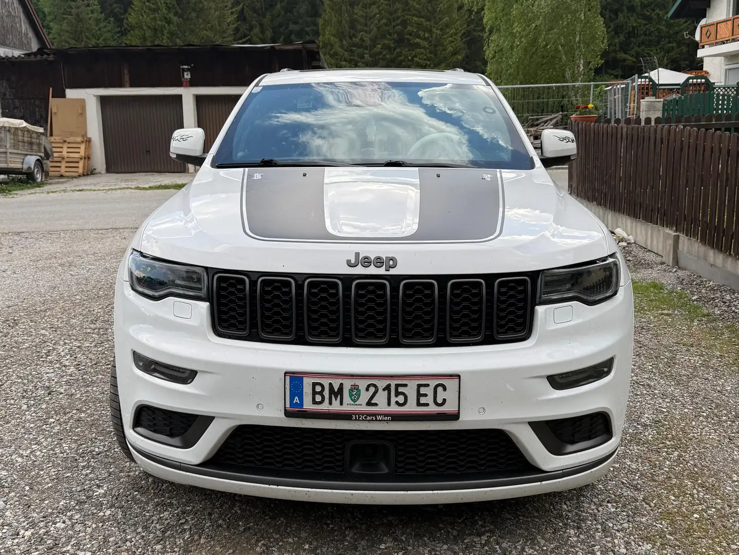 Jeep Grand Cherokee Grand Cherokee 3,0 V6 CRD S Modell S Modell Weiß - 2