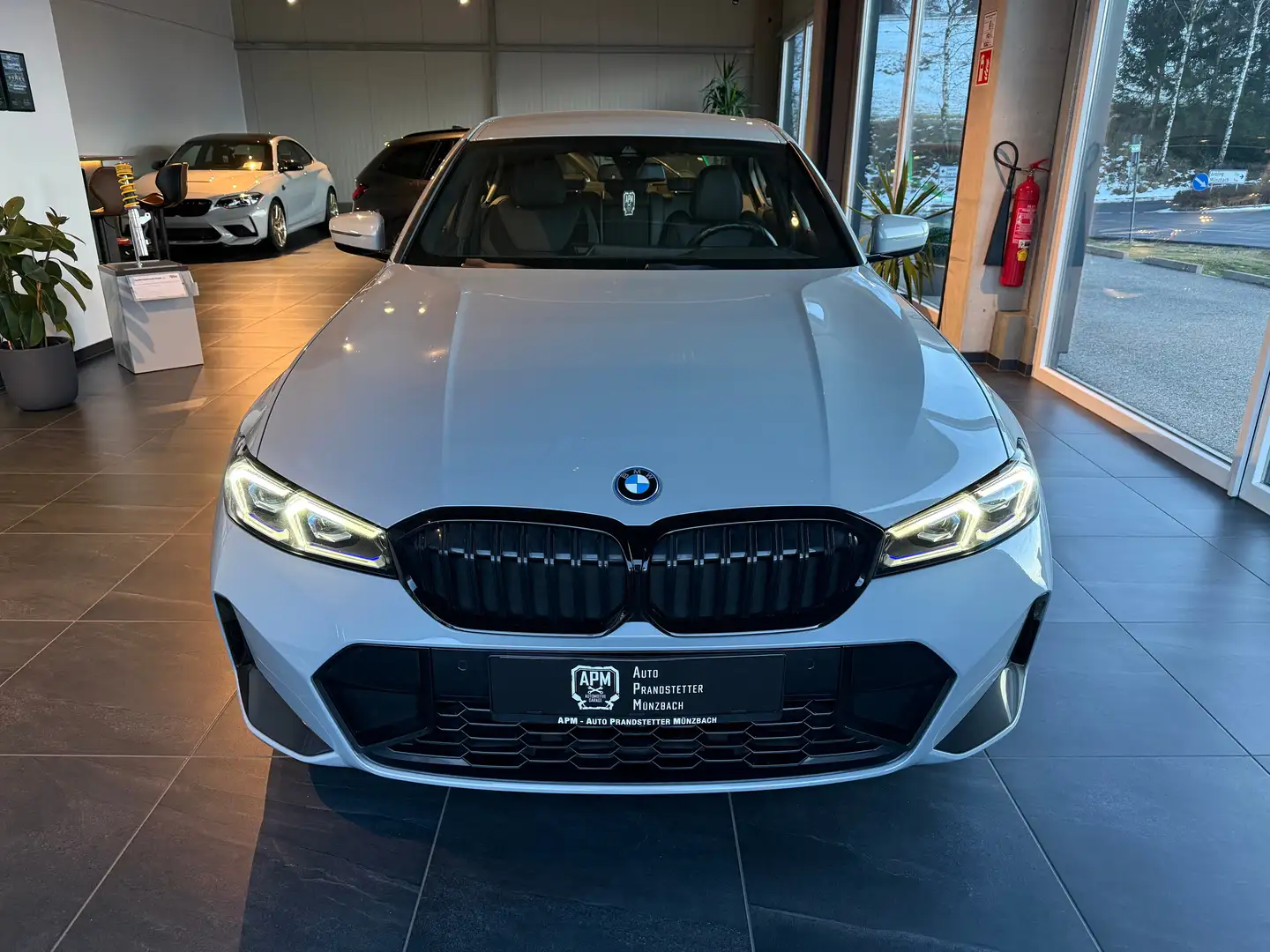 BMW 320 320 e M Sport*LiveCockpit*Shadowline*Ambiente* Grau - 2