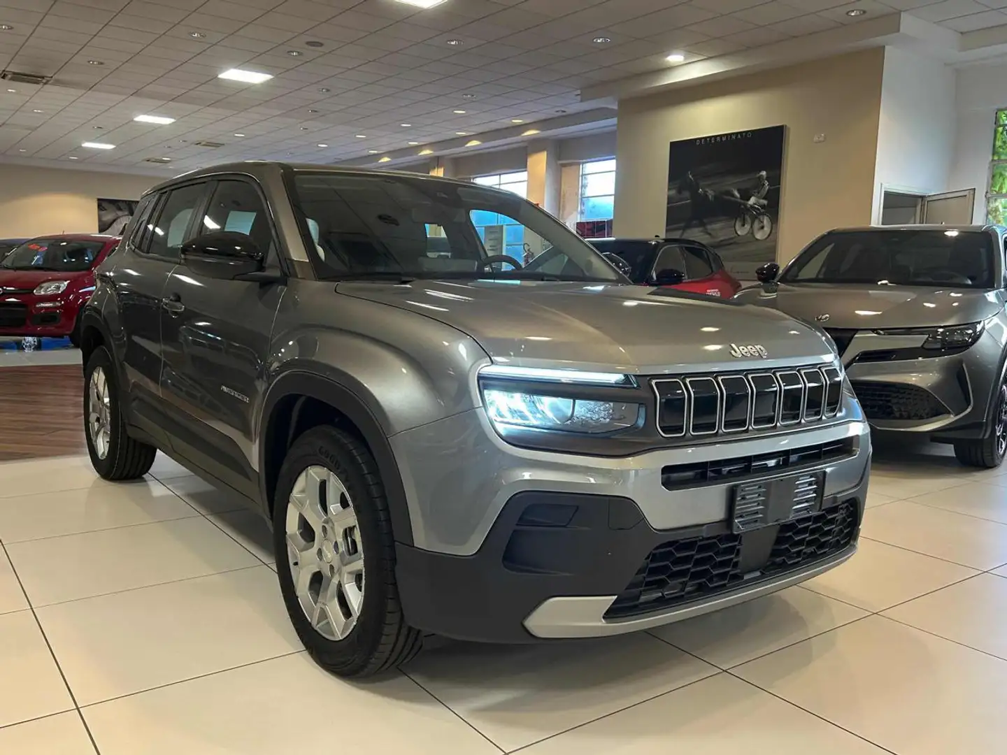 Jeep Avenger 1.2 Turbo 100 CV Altitude Grigio - 1
