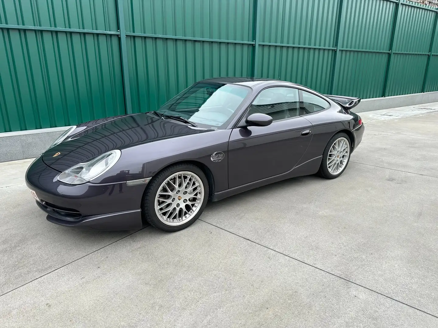 Porsche 996 911 Carrera 4 Lila - 1