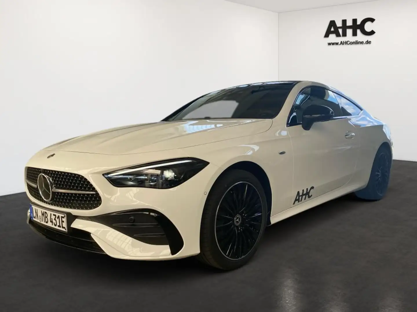 Mercedes-Benz CLE 300 e Coupé + AMG+ASSISTENZ+AHK+360+WINTER + Bílá - 1