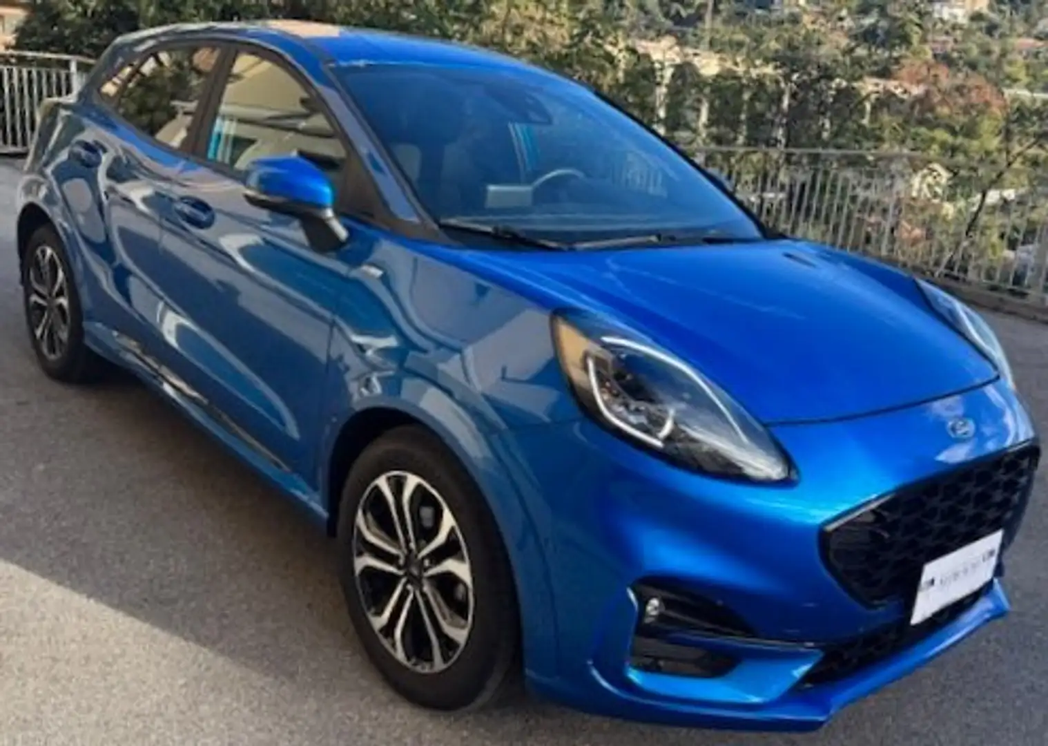 Ford Puma Hybrid 1.0i 125CV ST-Line Blu/Azzurro - 1