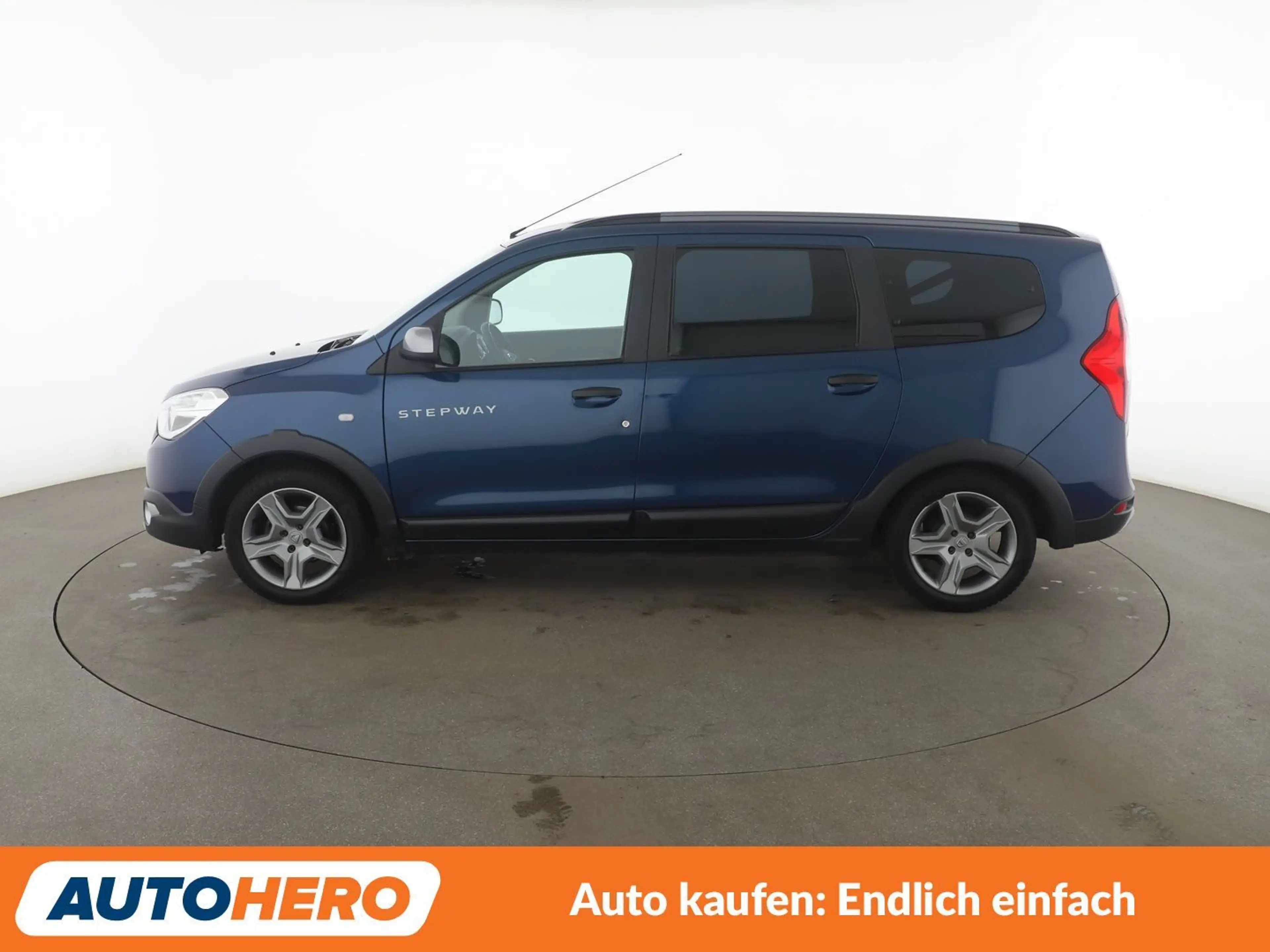 Dacia Lodgy 1.6 SCe Stepway *NAVI*TEMPO*PDC*LIMITER* — photo 3