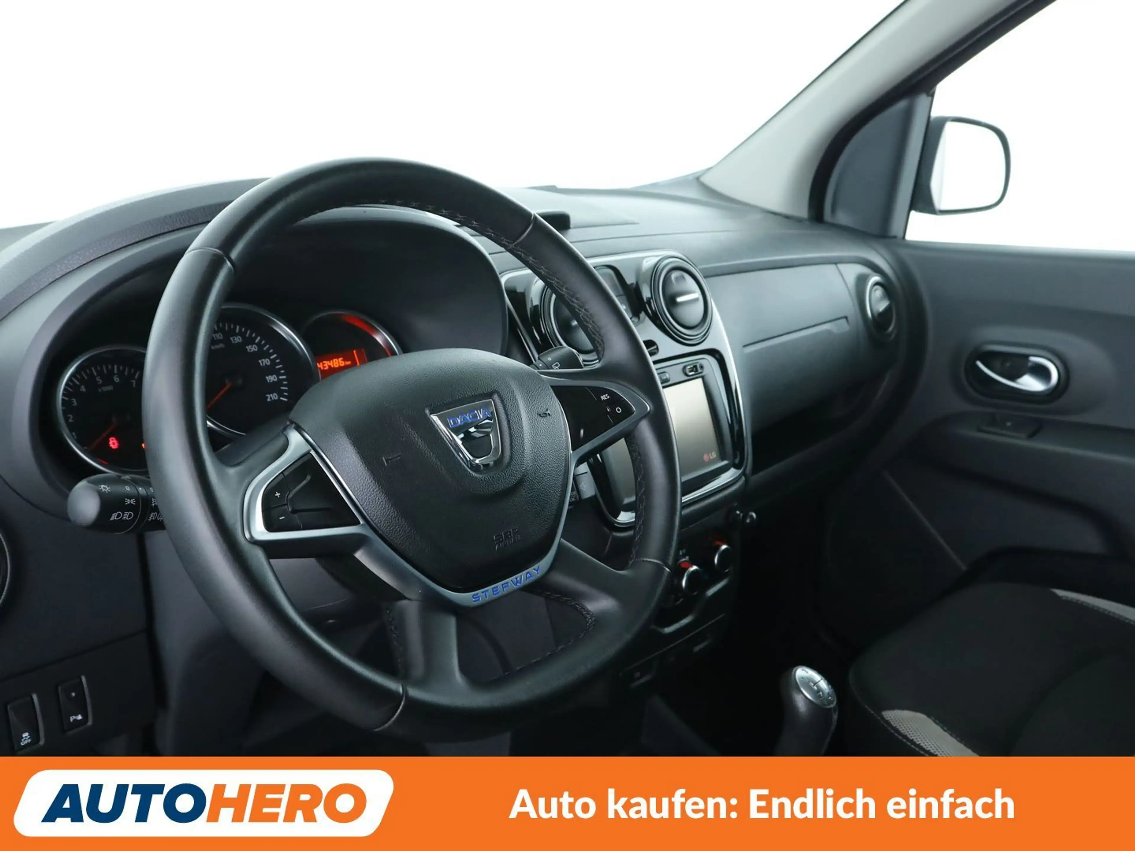 Dacia Lodgy 1.6 SCe Stepway *NAVI*TEMPO*PDC*LIMITER* — photo 11