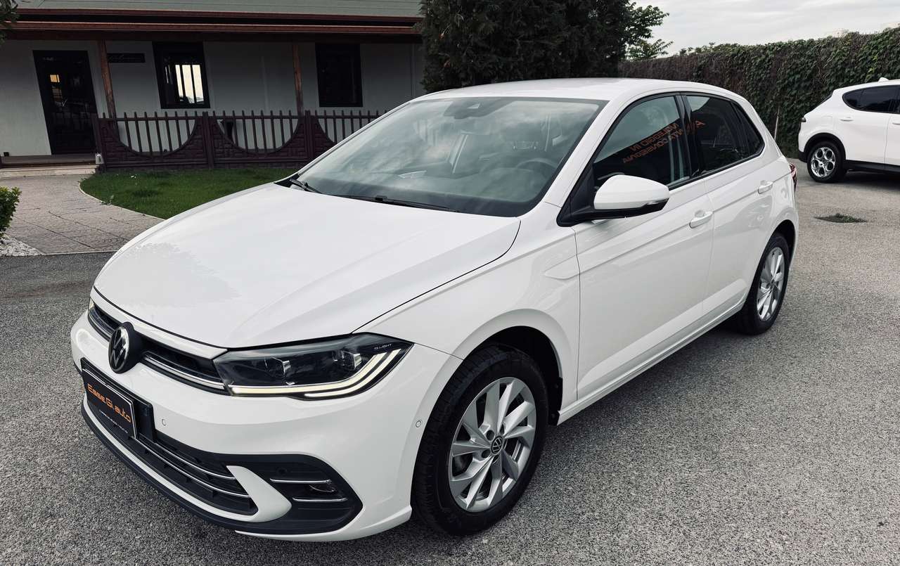 Volkswagen Polo Style **POSS. PACK MEDIA** VED .NOTE