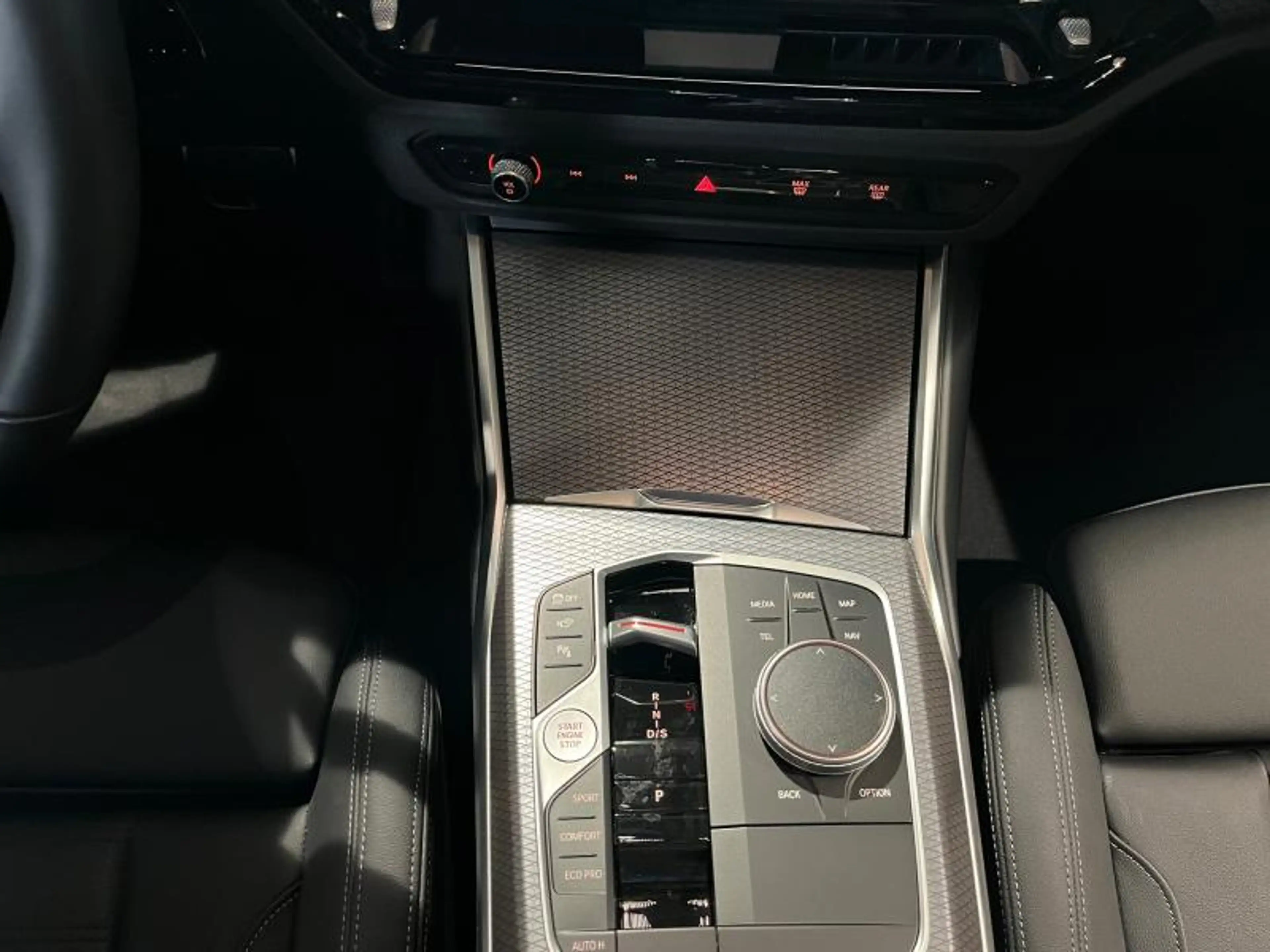 BMW 340 M340d xDrive Touring — photo 7