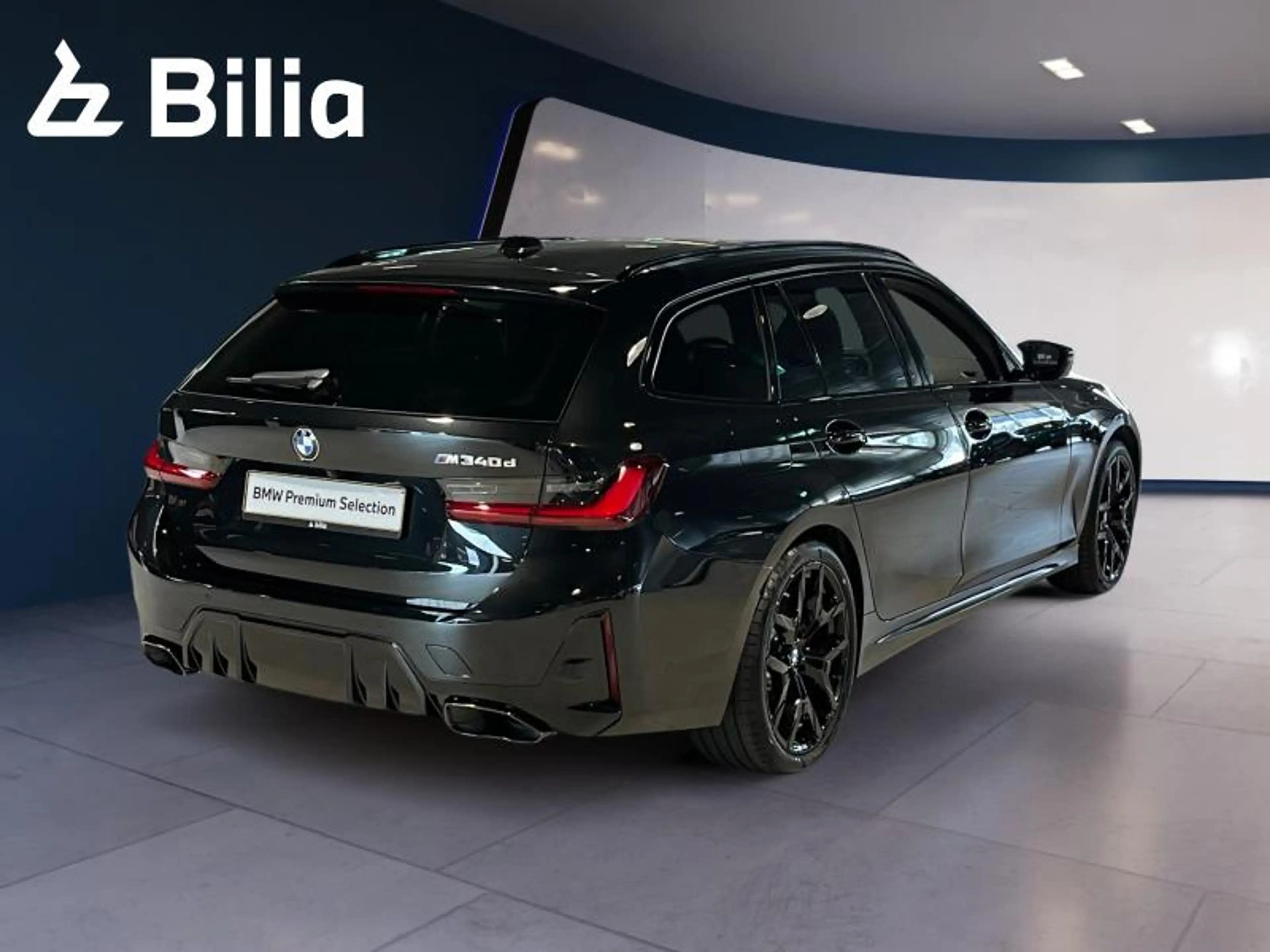BMW 340 M340d xDrive Touring — photo 15