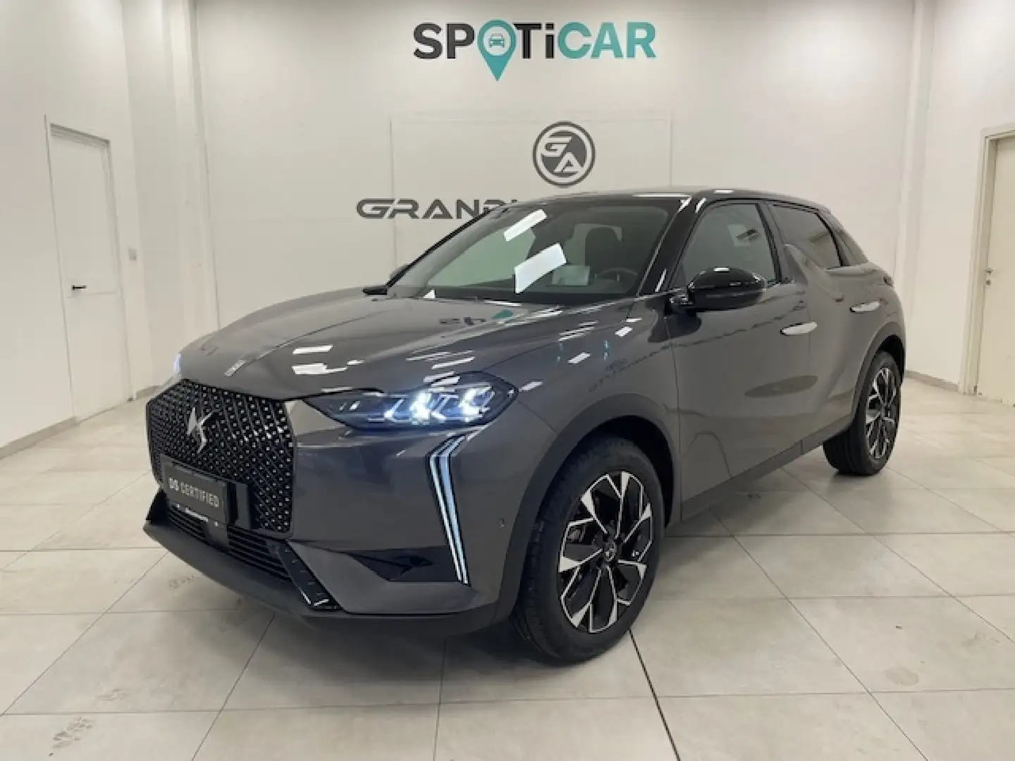 DS Automobiles DS 3 2023 -  1.5 bluehdi Opera 130cv auto Grigio - 1