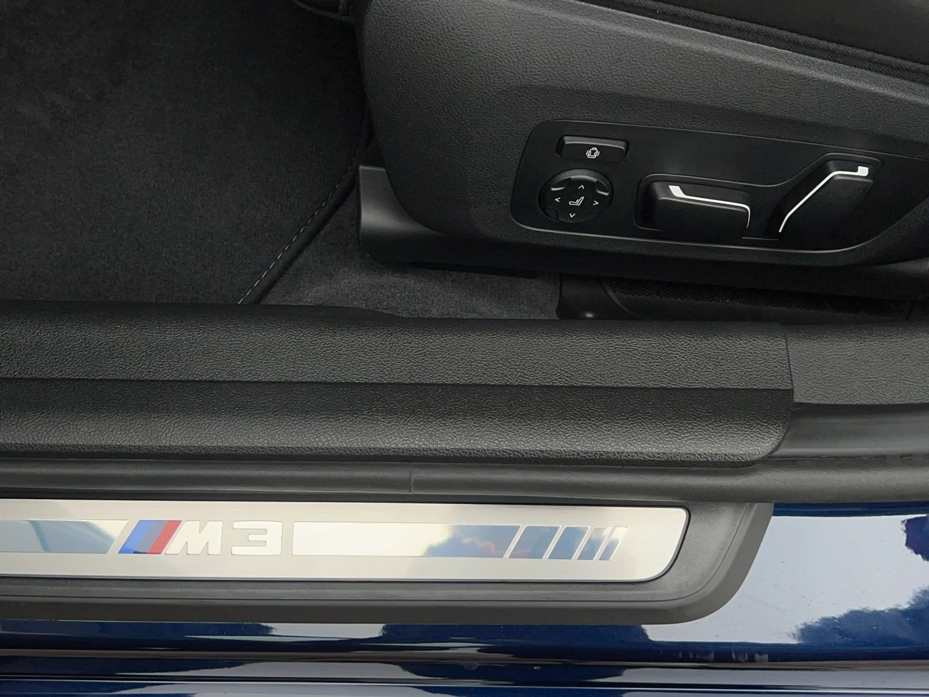 BMW M3 Competition M xDrive Ultimate Package — photo 15