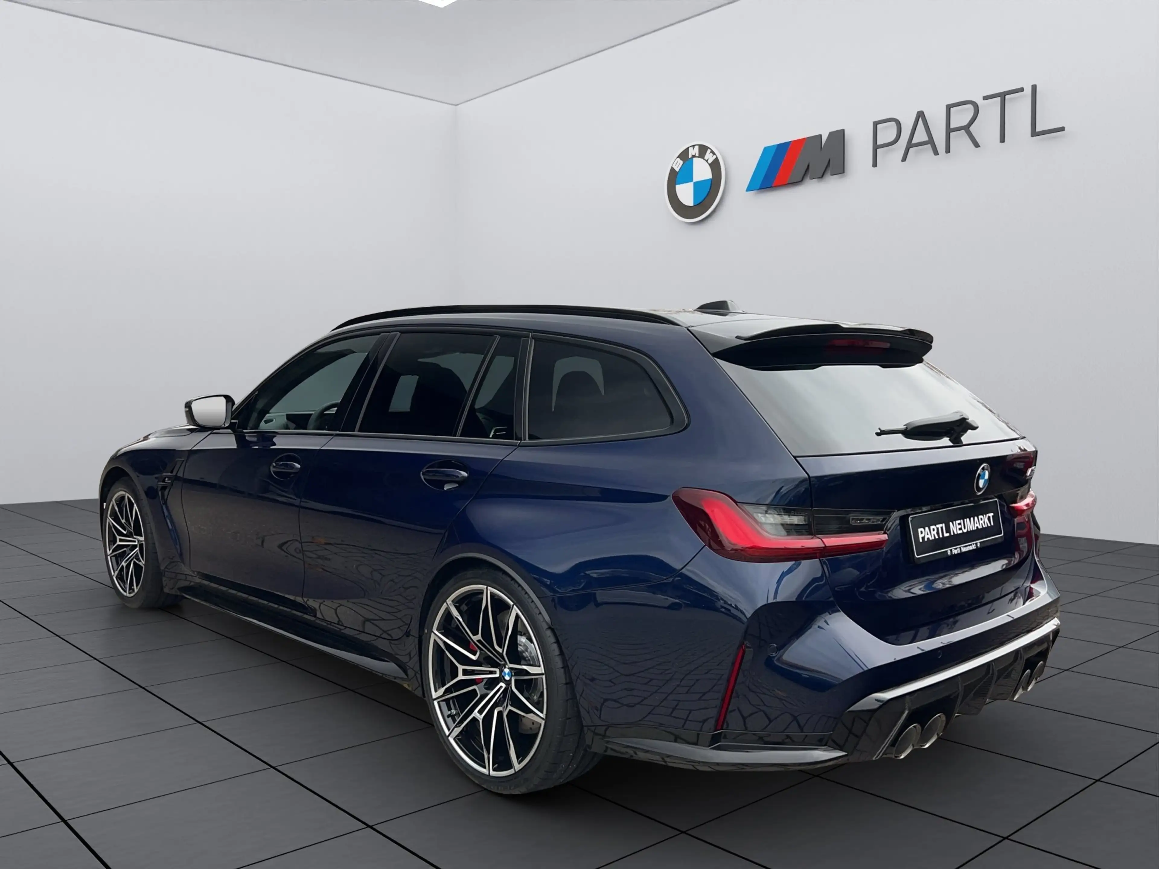 BMW M3 Competition M xDrive Ultimate Package — photo 3