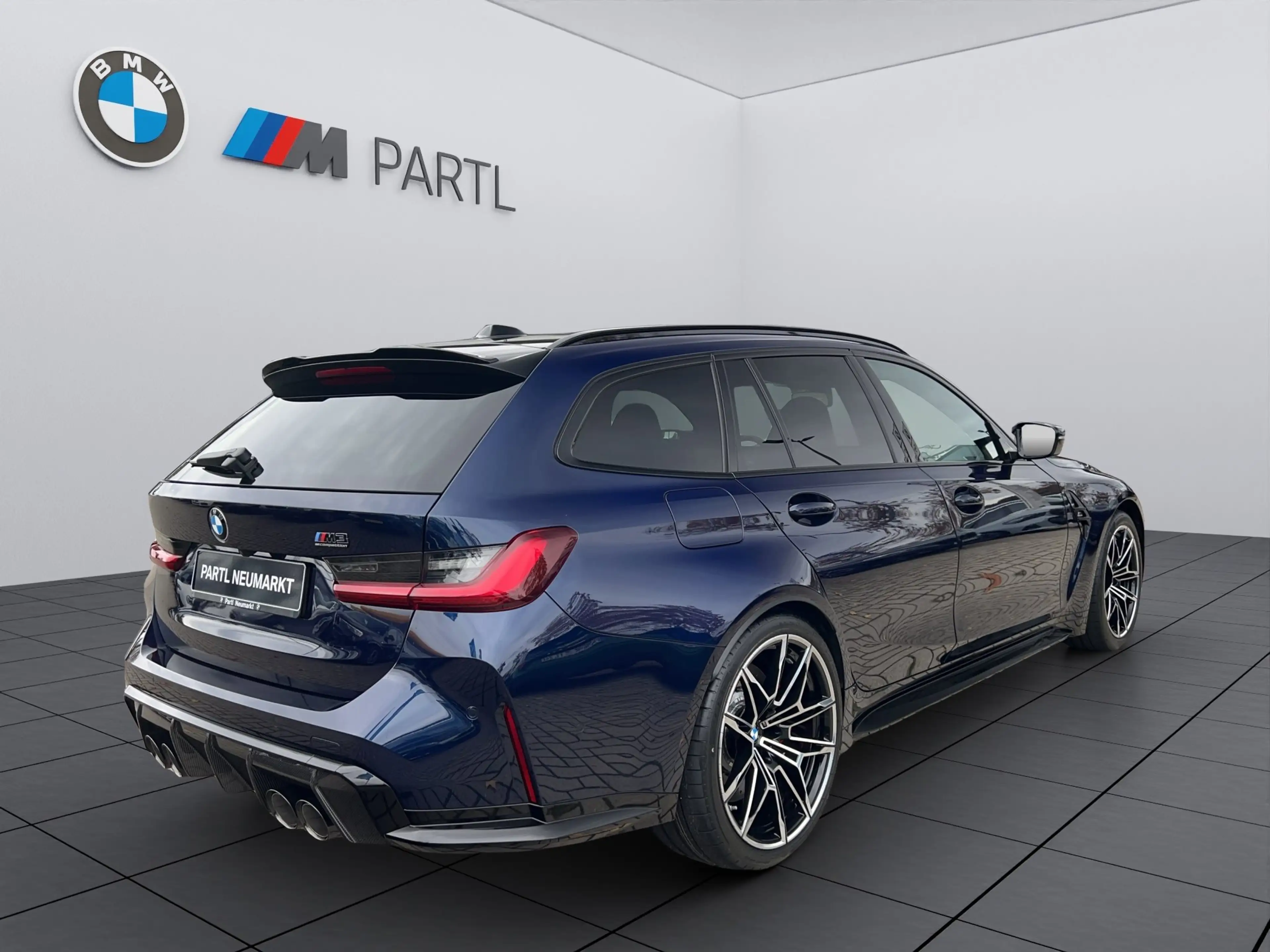 BMW M3 Competition M xDrive Ultimate Package — photo 4