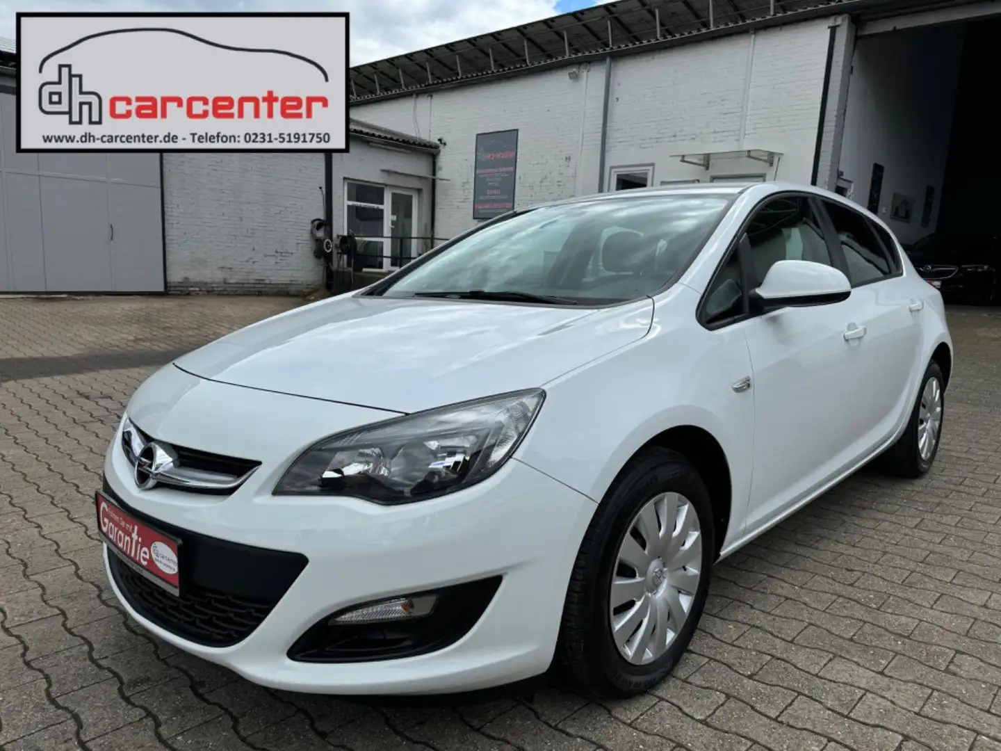 Opel Astra J 1.4 16V *Klima*1.Hand*Scheckheft* Weiß - 1