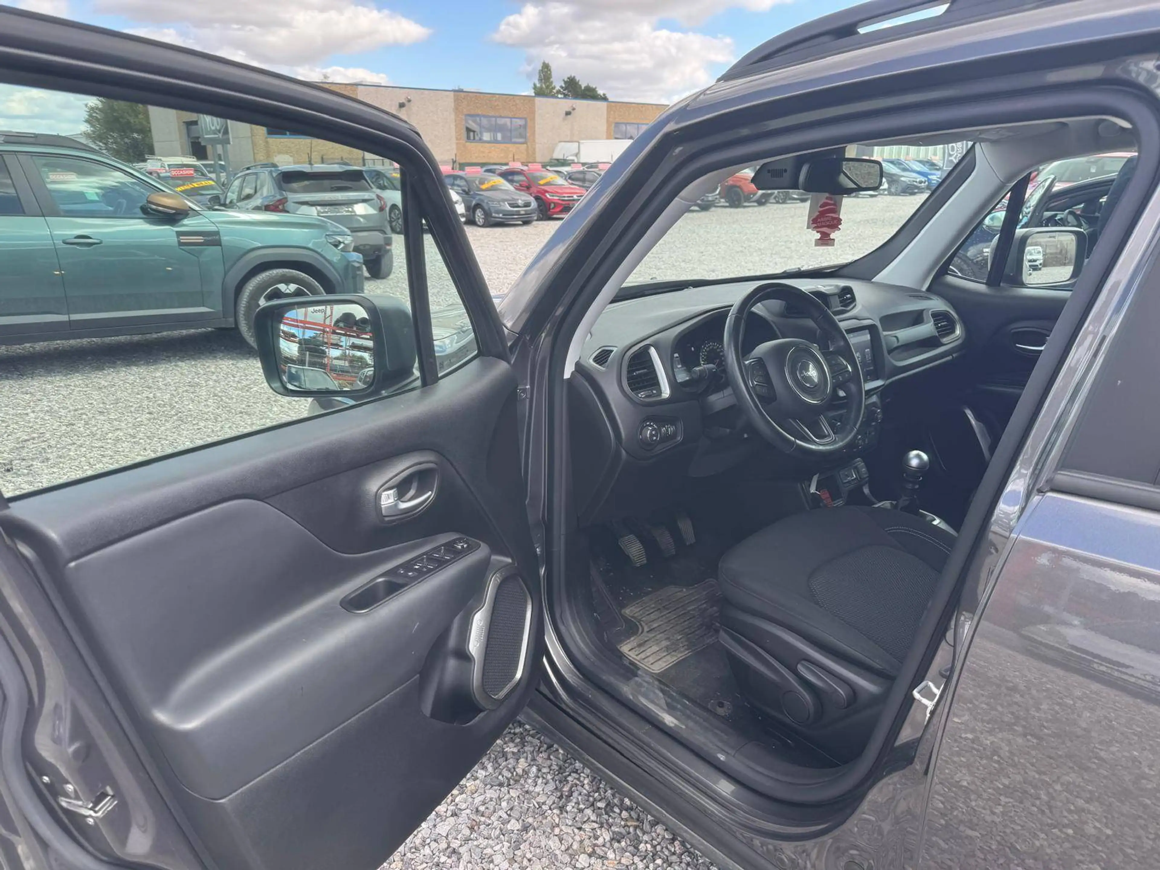 Jeep Renegade 1.0 T3 Limited // Marchand - Export ✅ — photo 9