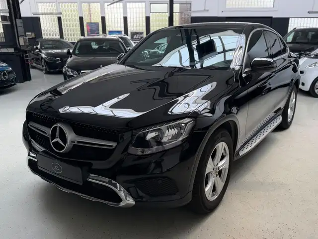 Mercedes-Benz GLC 220 GLC220D/EXCLUSIVE/HUD/NAVI/LED/LEDER
