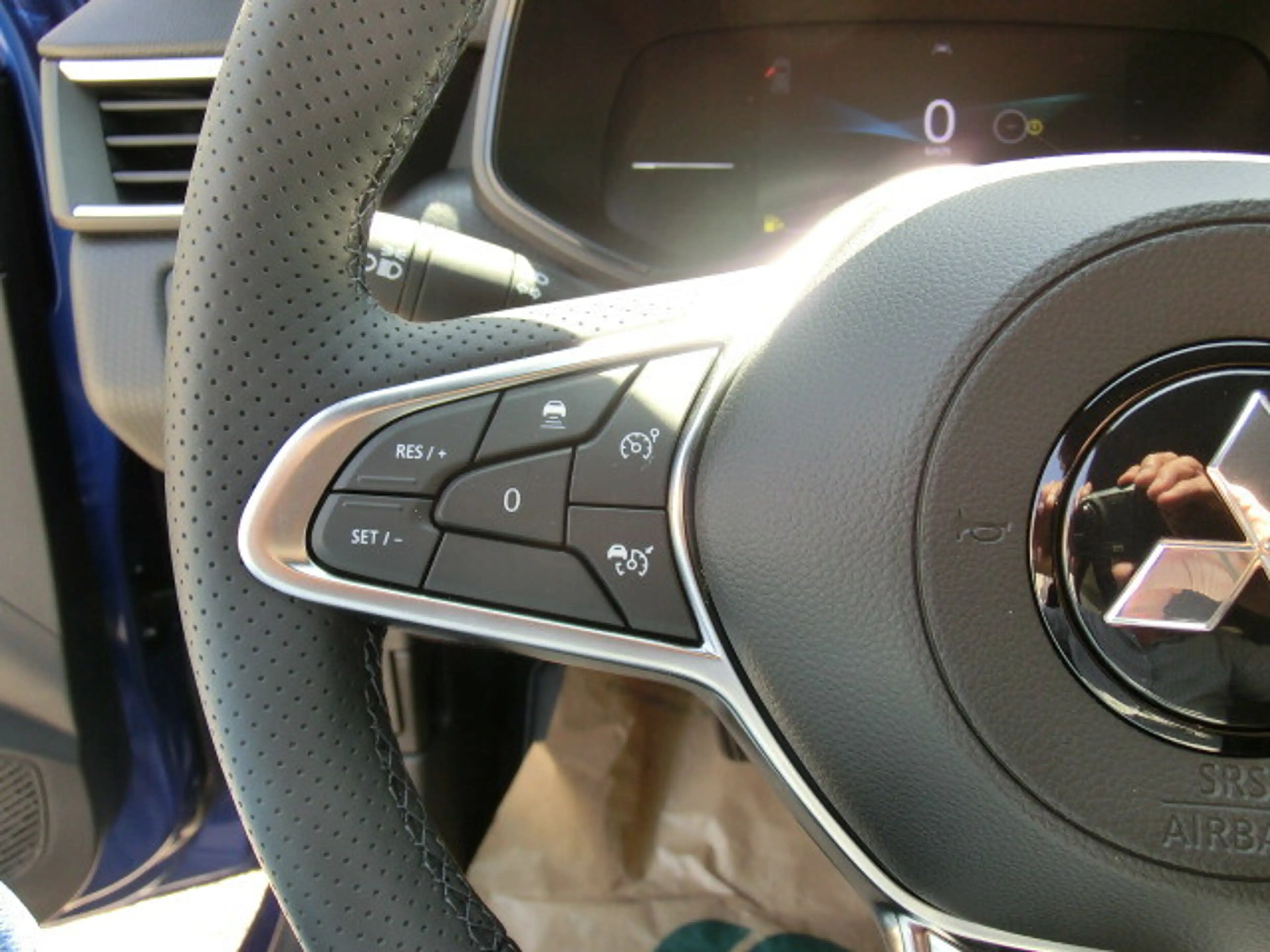 Mitsubishi Colt 1,0 MPI-T Intense — photo 7