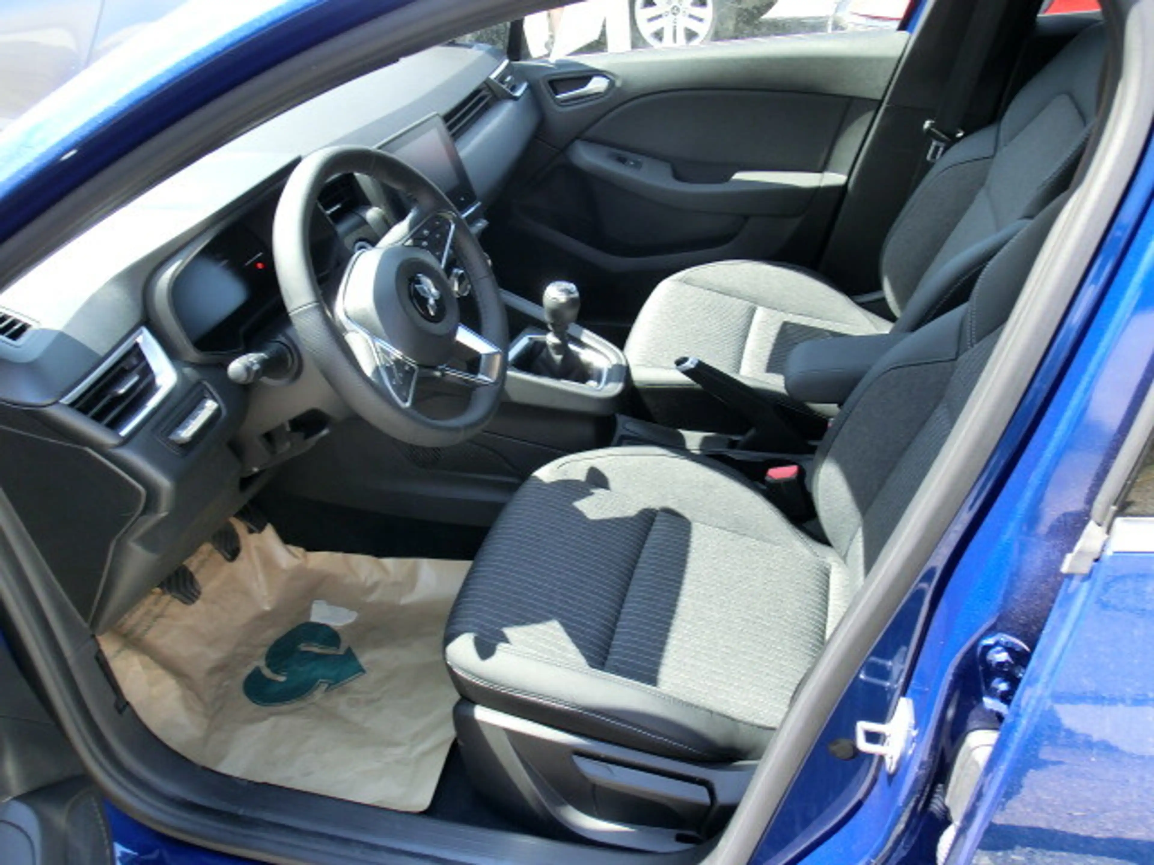Mitsubishi Colt 1,0 MPI-T Intense — photo 3