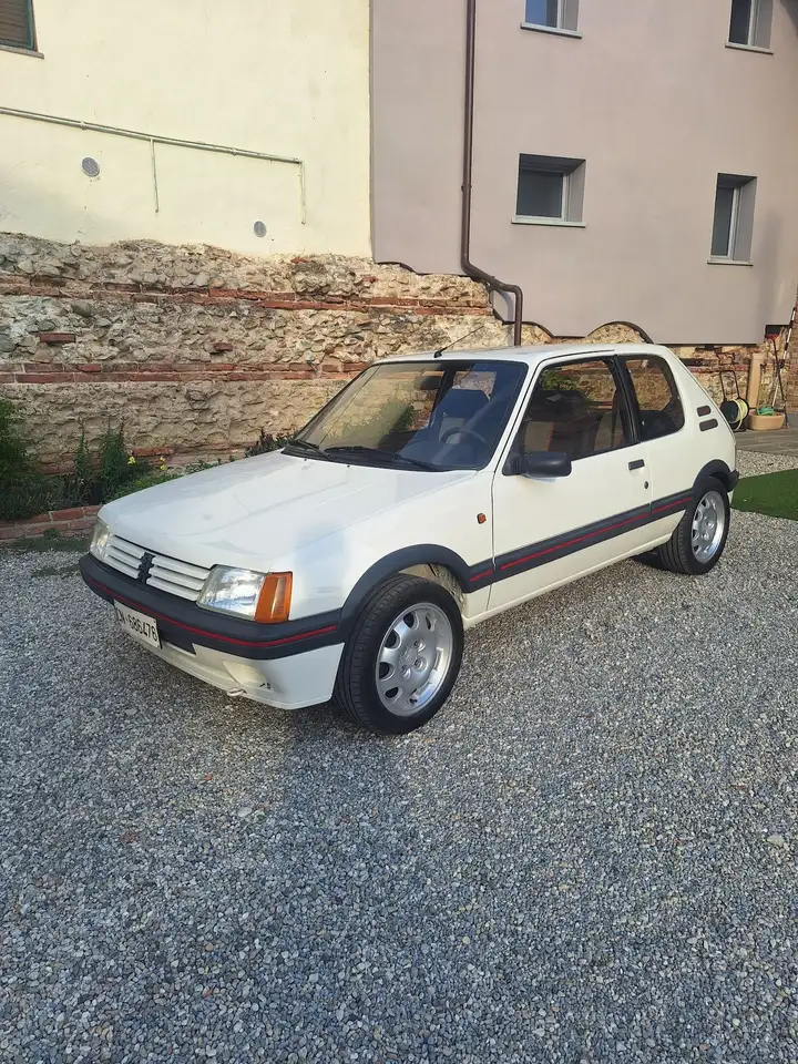 Peugeot 205 3p 1.9 Gti 130cv 5m, foto 1