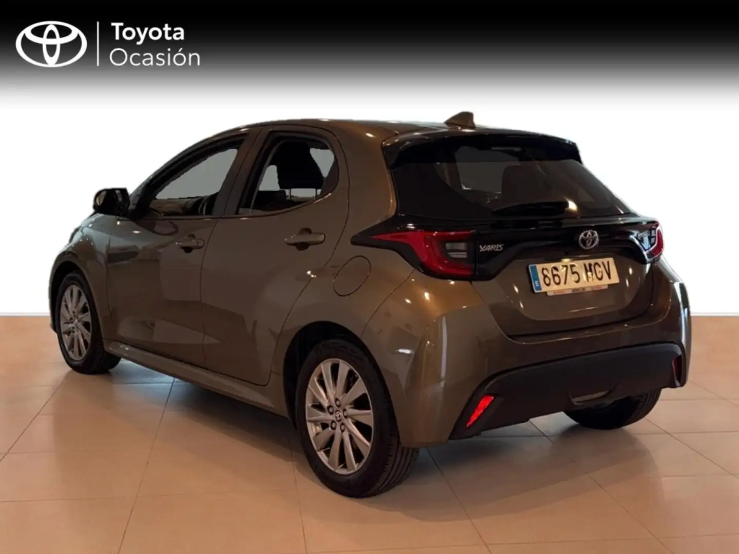 Toyota Yaris 120H 1.5 Active Tech Blanco - 2