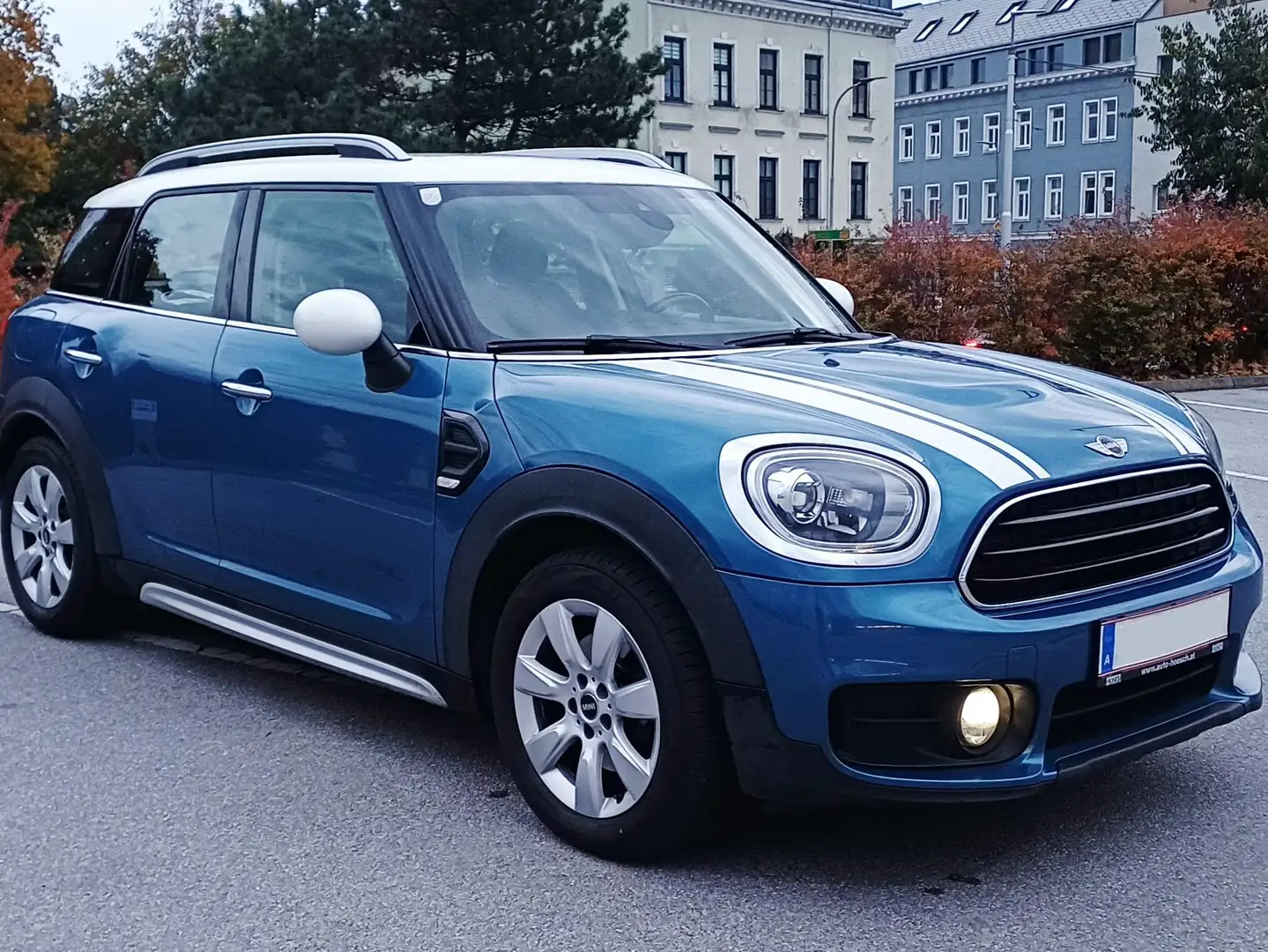 MINI Cooper D Countryman MINI Countryman Cooper D Aut. mit Navi Blau - 1