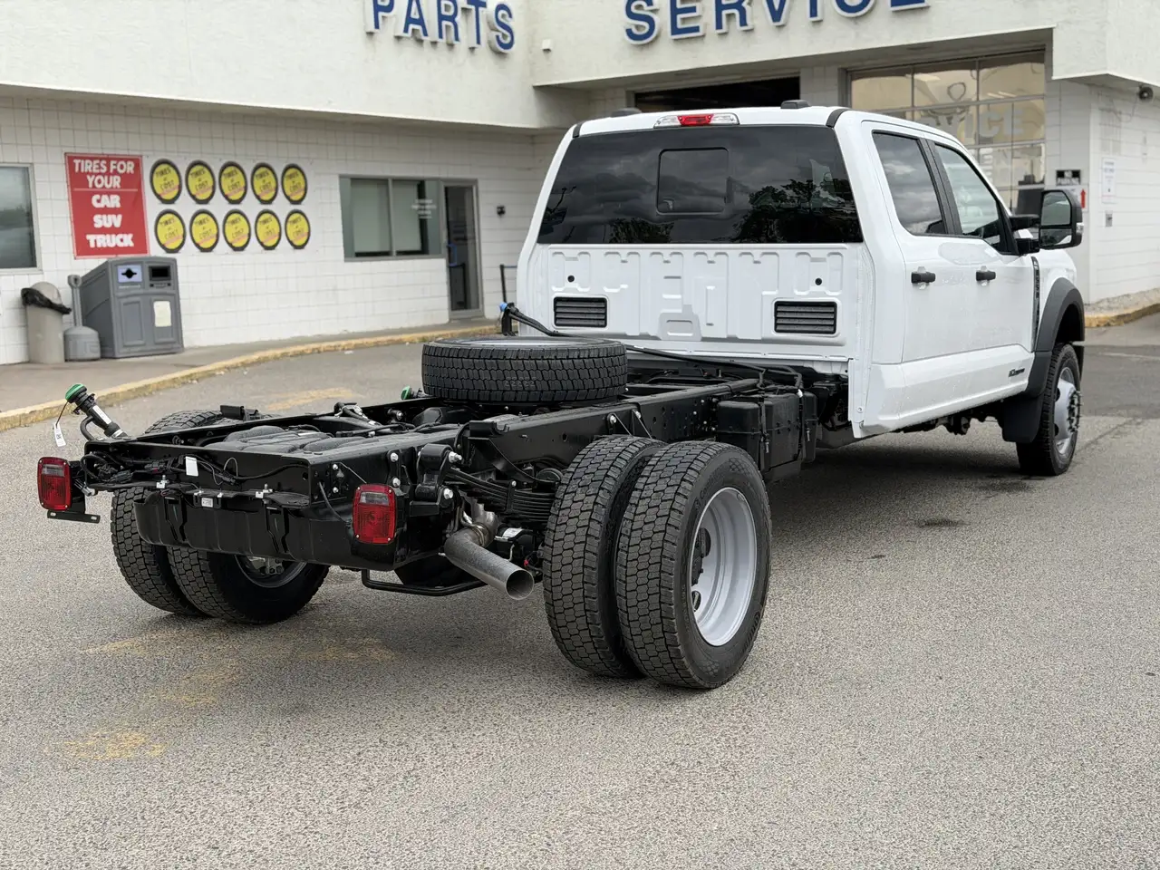 Ford F-550 Super Duty снимка Ford F-550 Super Duty