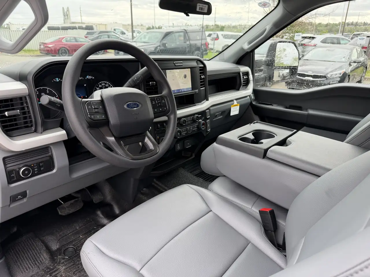 Ford F-550 Super Duty снимка Ford F-550 Super Duty