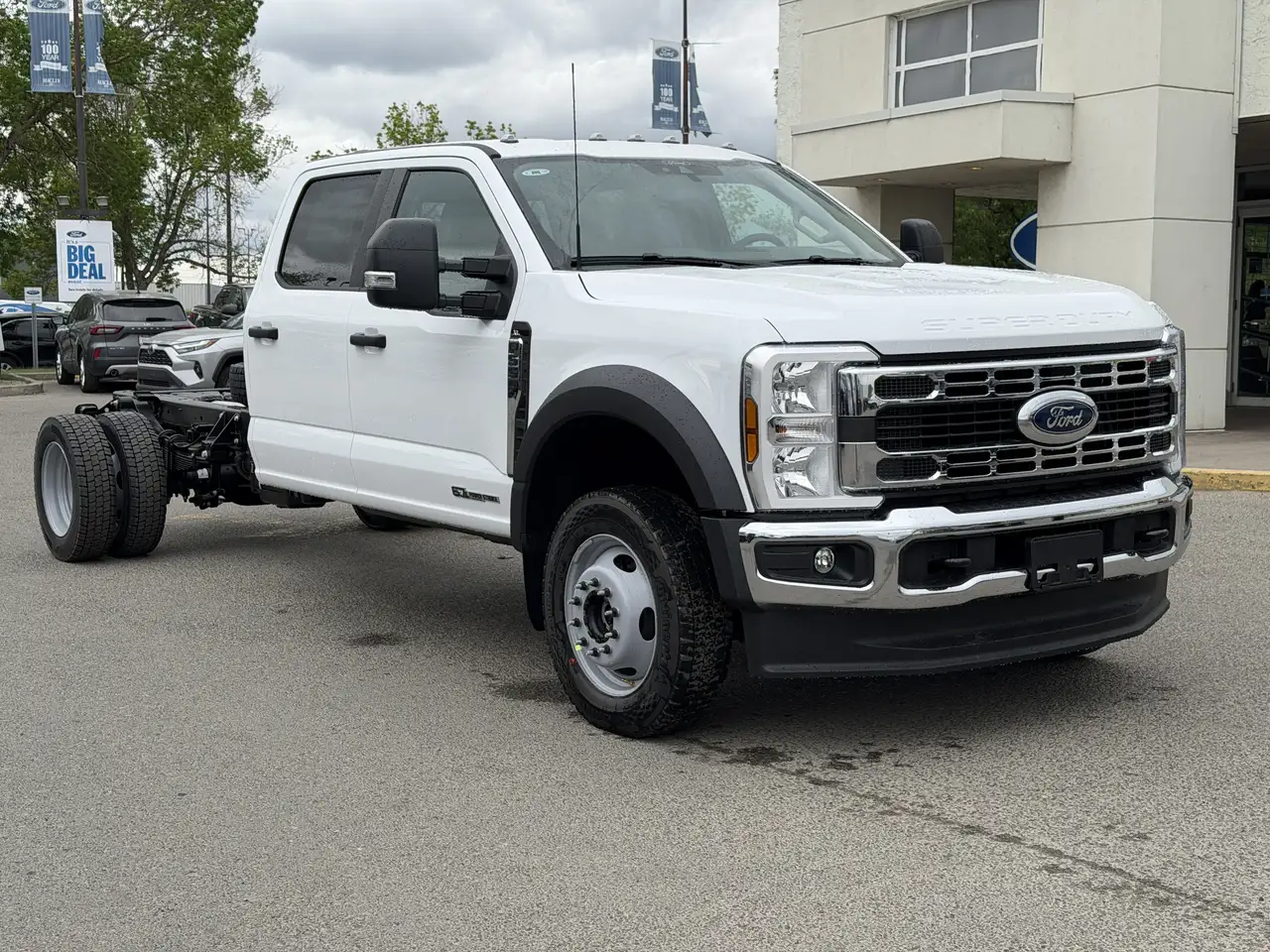 Ford F-550 Super Duty снимка Ford F-550 Super Duty