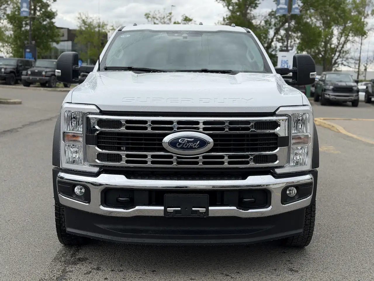 Ford F-550 Super Duty снимка Ford F-550 Super Duty