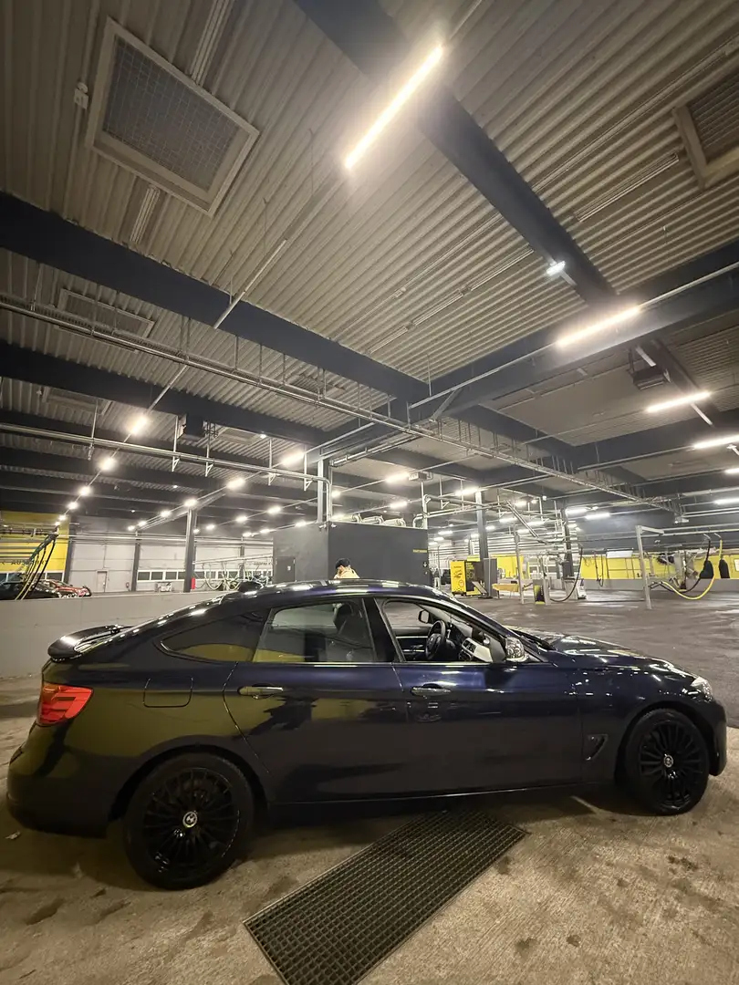 BMW 318 318d Gran Turismo - 2