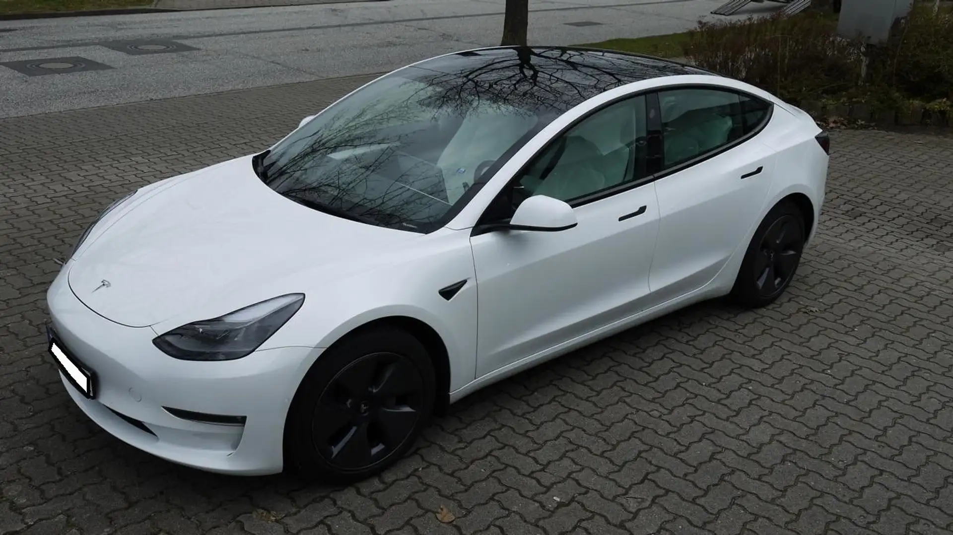 Tesla Model 3 Allradantrieb mit Dualmotor Long Range Weiß - 2