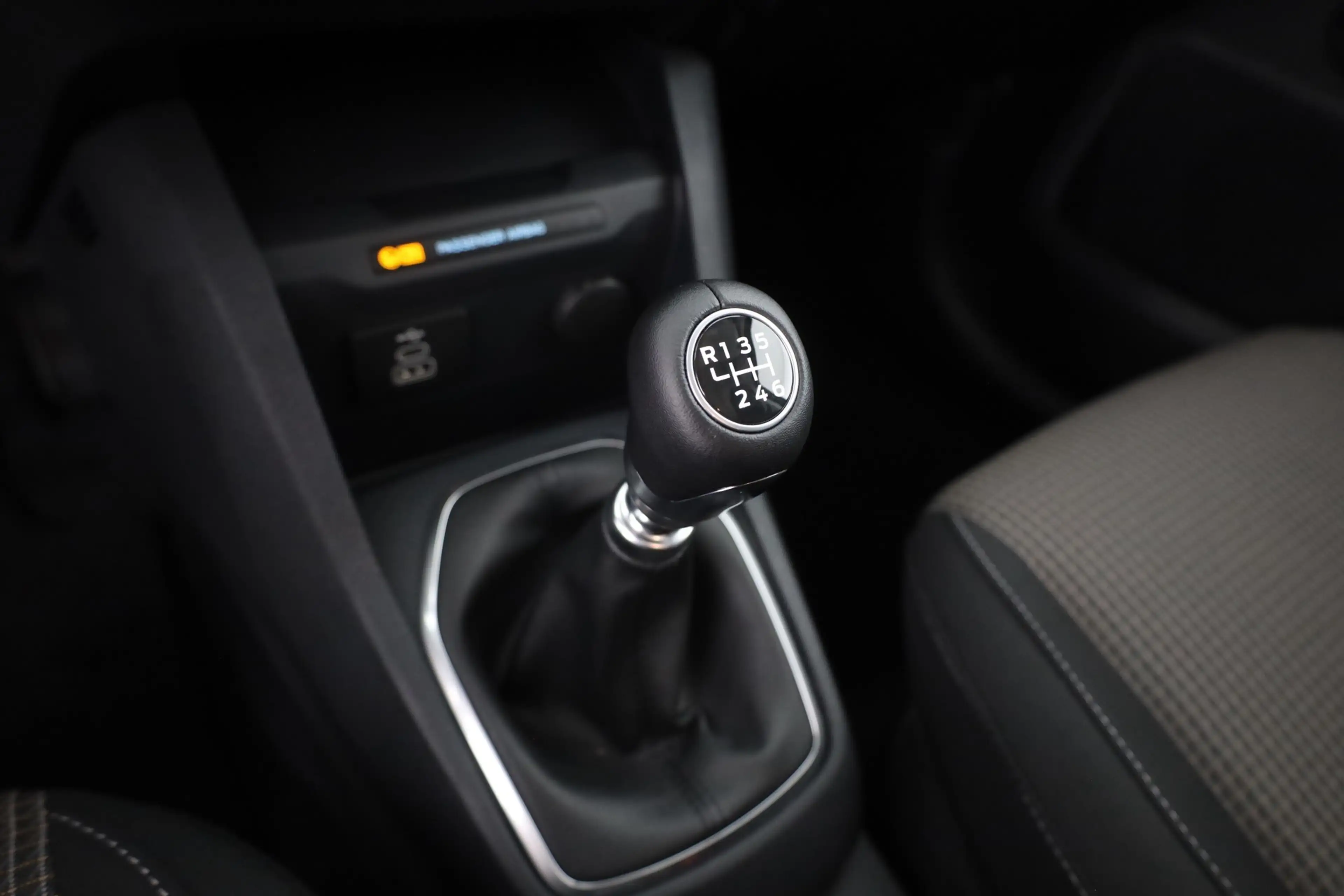 Ford Tourneo Courier Trend 1.0 EB Sitzheizung  Tempomat — photo 14
